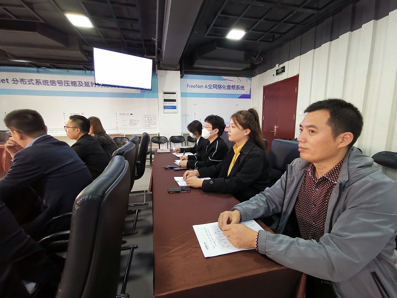 喜庆二 奋进新征程丨ZOBO草莓污视频下载组织全体党员及员工代表集体收看党的二召开盛况直播