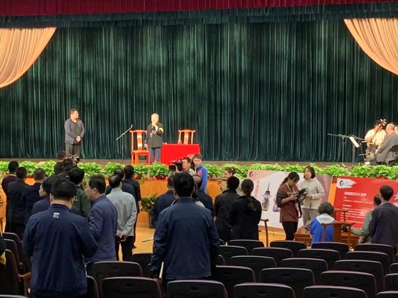 周家务草莓视频老司机