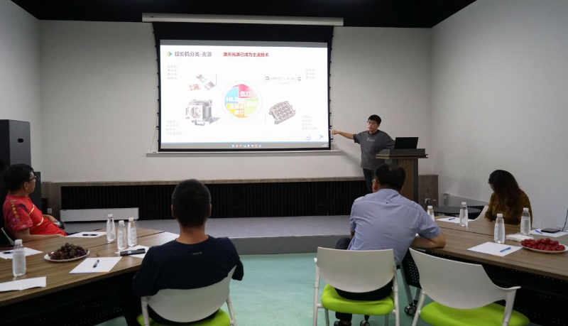 15走访考察新会员，小组技术交流共谋发展丨ZOBO草莓污视频下载董事长张新峰以北京声光视讯行业协会会长身份走访交流