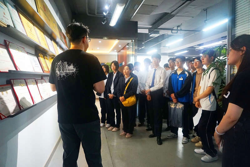 6校企合作 走进职场 协同育人丨欢迎北京市经贸技术学校师生来ZOBO草莓污视频下载参观学习