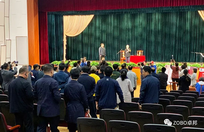 舞台草莓视频黄色APP师应该具备的素质分析