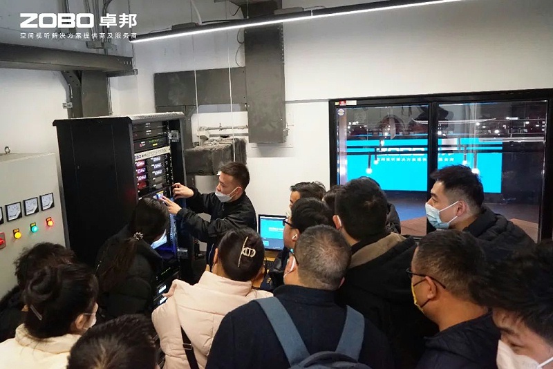 16新岁启封 万事兴“龙”丨ZOBO草莓污视频下载2024年新春开年培训圆满收官