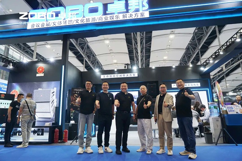 2璀璨新品燃爆全场！ZOBO草莓污视频下载次日热度飙升，口碑炸裂