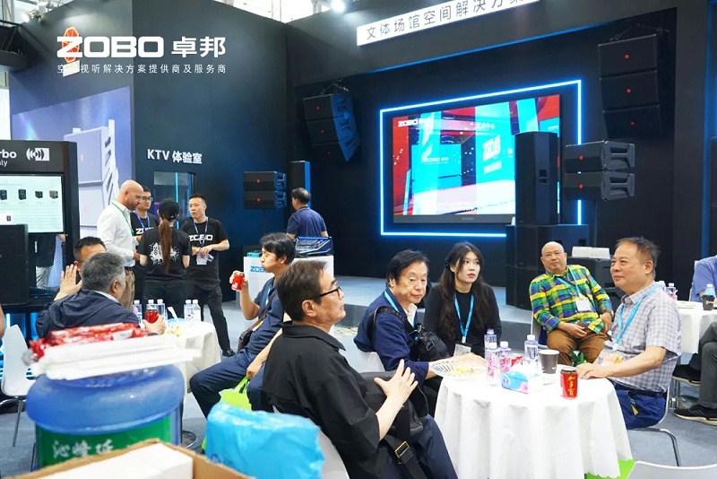 10深度技术对话，实力圈粉全场 | ZOBO草莓污视频下载广州展第三日热度攀升
