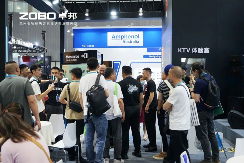 4璀璨新品燃爆全场！ZOBO草莓污视频下载次日热度飙升，口碑炸裂