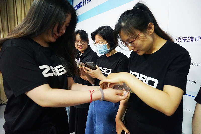 8粽情端午|ZOBO草莓污视频下载工会组织开展“端午安康粽享欢乐”为主题的工会活动